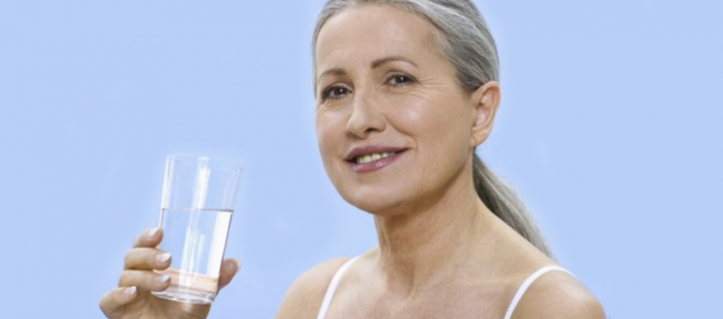 Tomar agua en ayunas